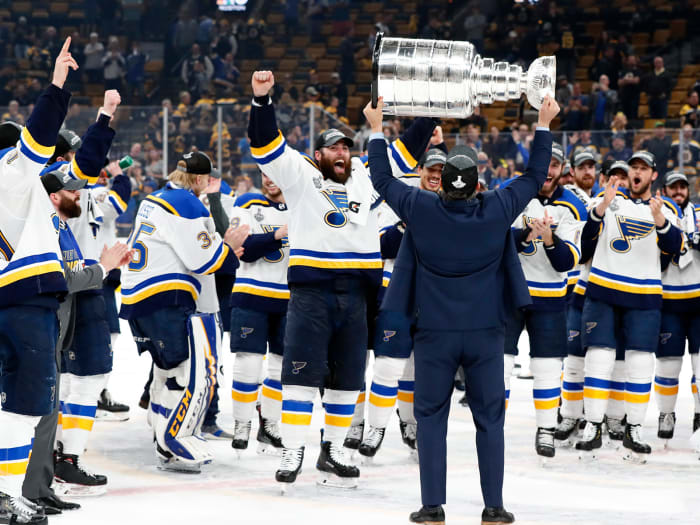 blues-celebrate-stanley-cup-inline.jpg